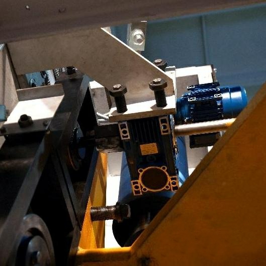 Гидравлические гильотинные ножницы НГ3429 (20×3200 мм)Фото 9695-02.jpg