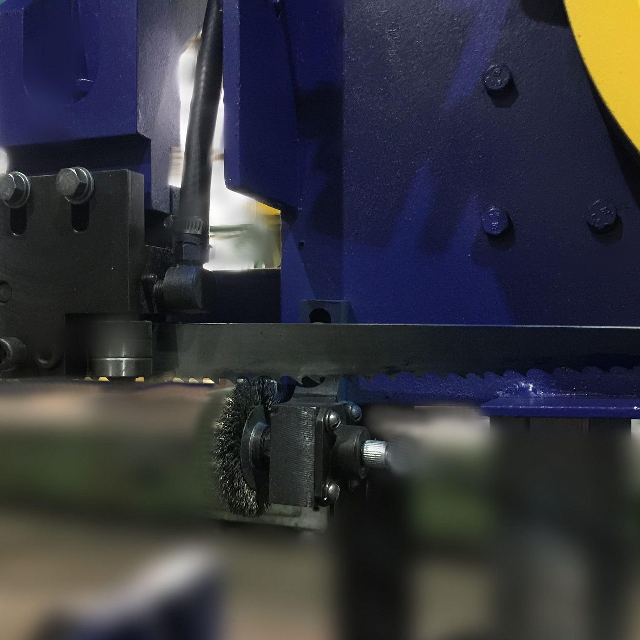 Ленточнопильный станок по металлу ЛПС8542 (420х600)Фото 9706-02.jpg