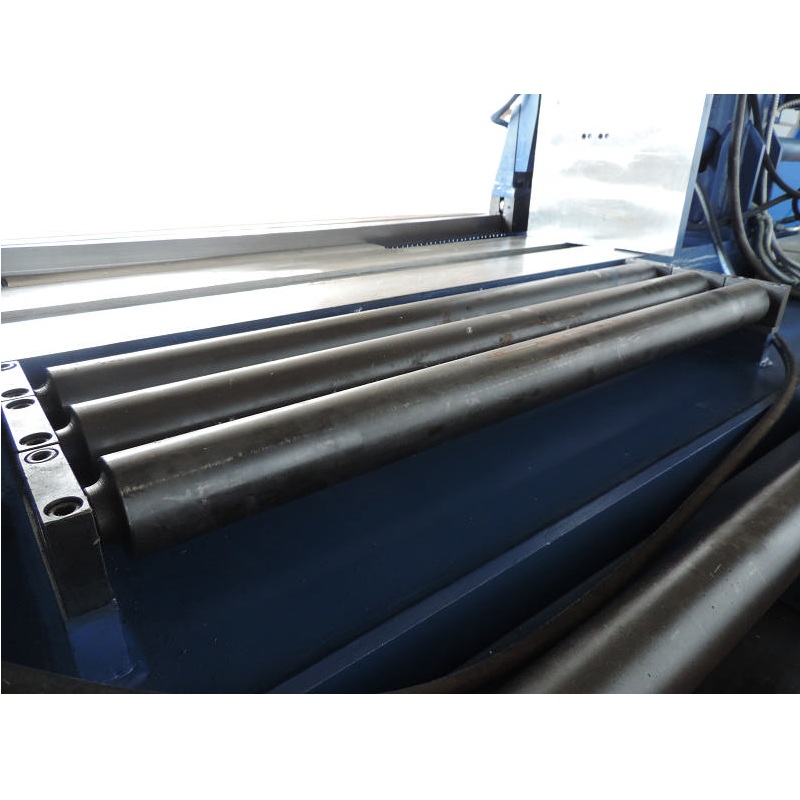 Ленточнопильный станок по металлу ЛПС8580 (800х800)Фото 9709-03.jpg