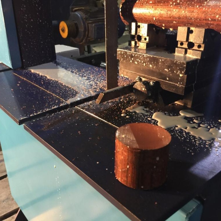 Ленточнопильный станок по металлу  вертикальный ЛПС8530В (300х300)Фото 9717-03.jpg