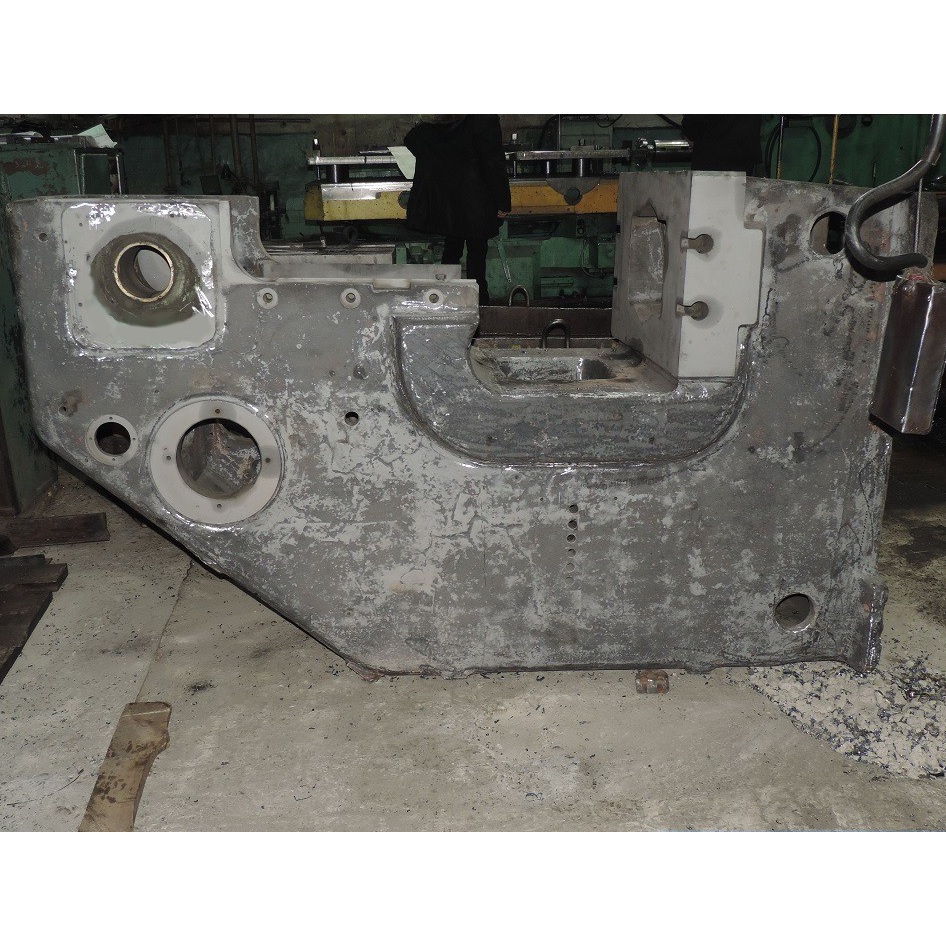 Пресс кривошипный КД2124 — пресс усилием 25 тоннФото 9738-02.jpg