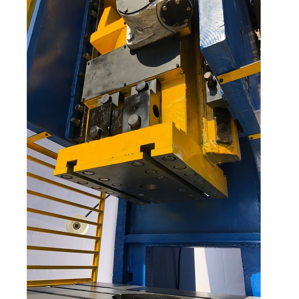 Пресс кривошипный КД2132 — пресс усилием 160 тоннФото 9742-07.jpg