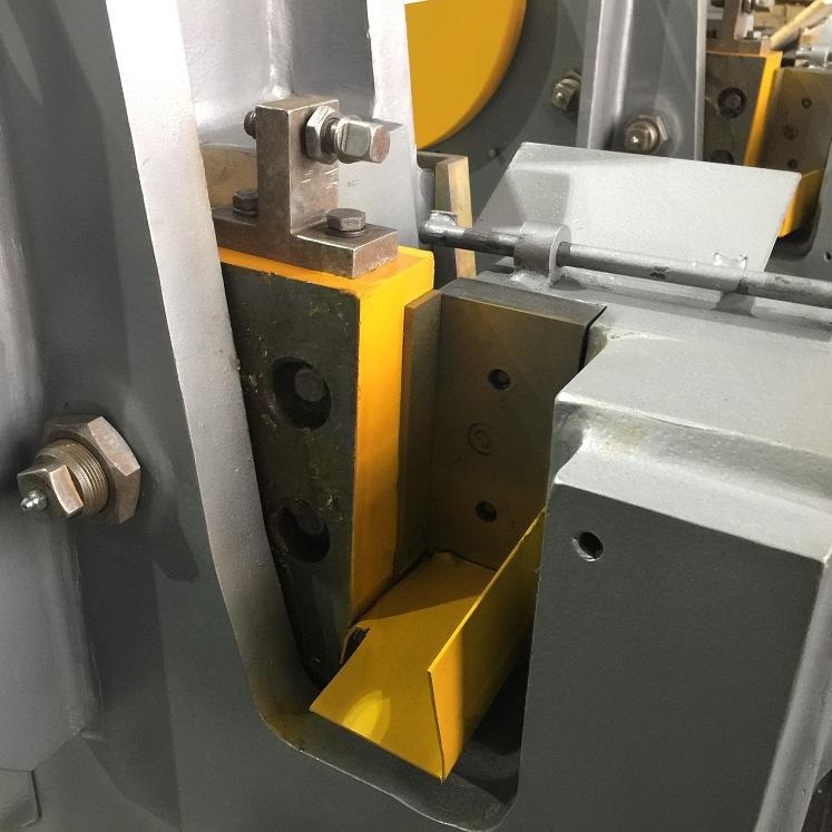 Станок для резки арматуры Н1229Фото 9756-03.jpg