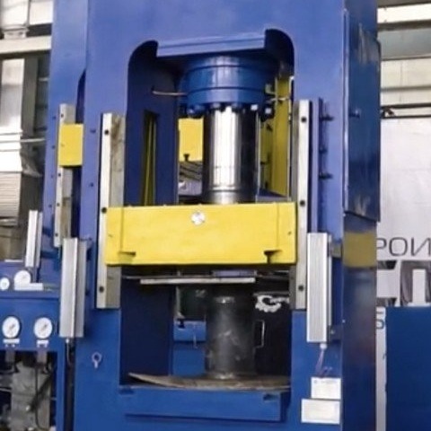 Пресс для пластмасс ДГ2430Фото 9773-05.jpg