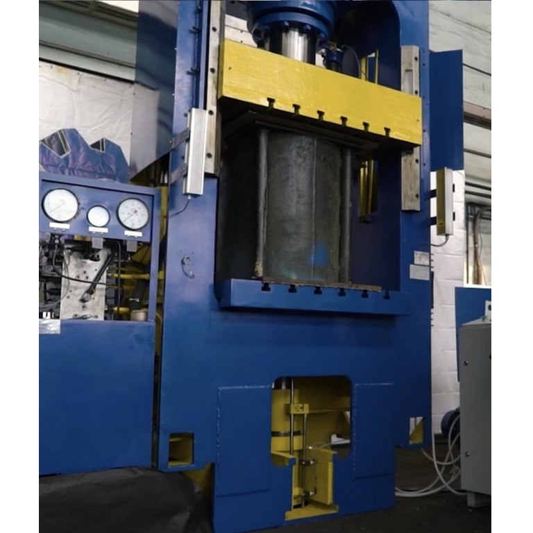 Пресс для пластмасс ДГ2434Фото 9775-03.jpg