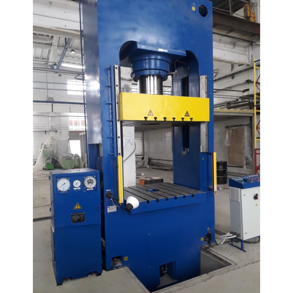 Пресс для пластмасс ДГ2436Фото 9776-06.jpg