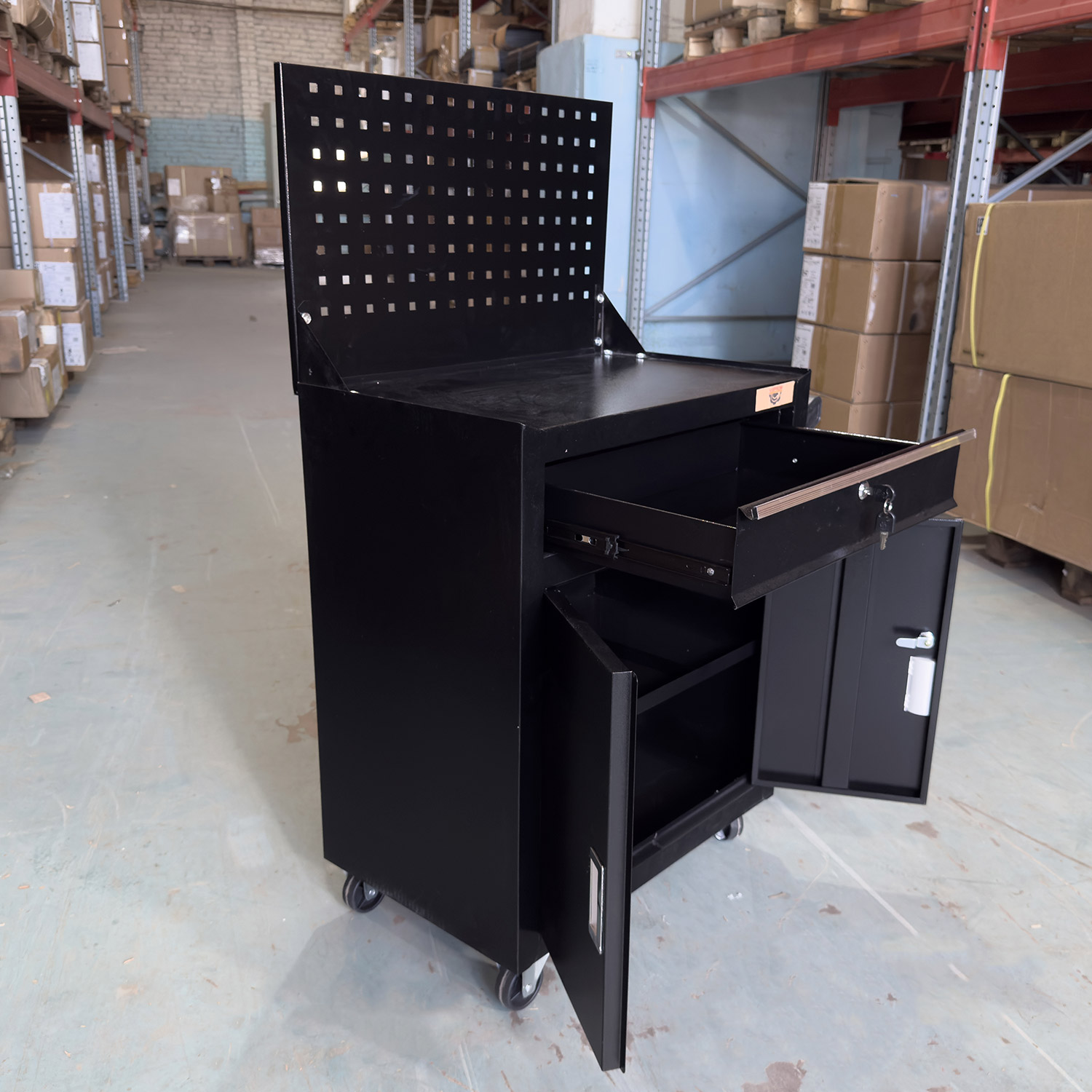 Шкаф для инстументов SP-001Фото 9866-04.jpg