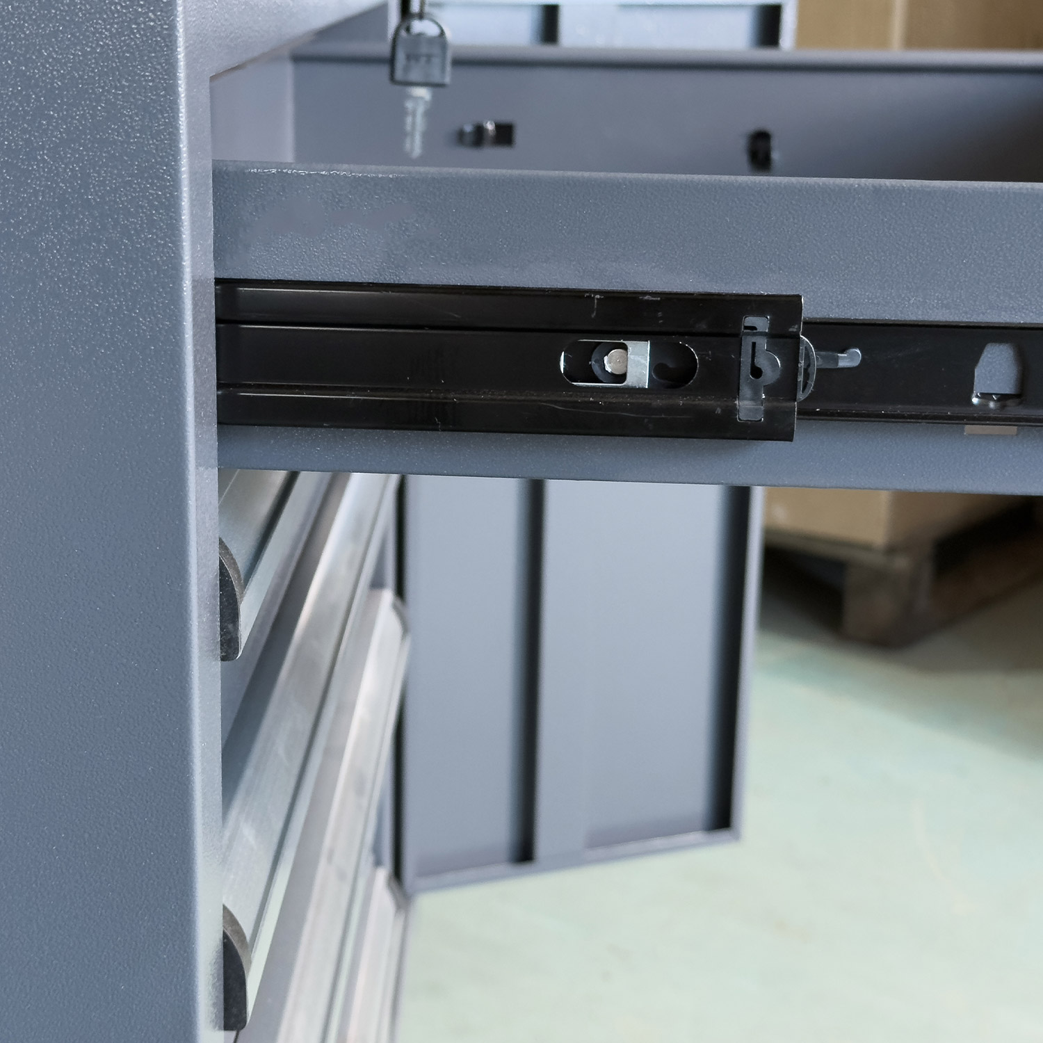 Шкаф для инстументов SP-003Фото 9868-12.jpg