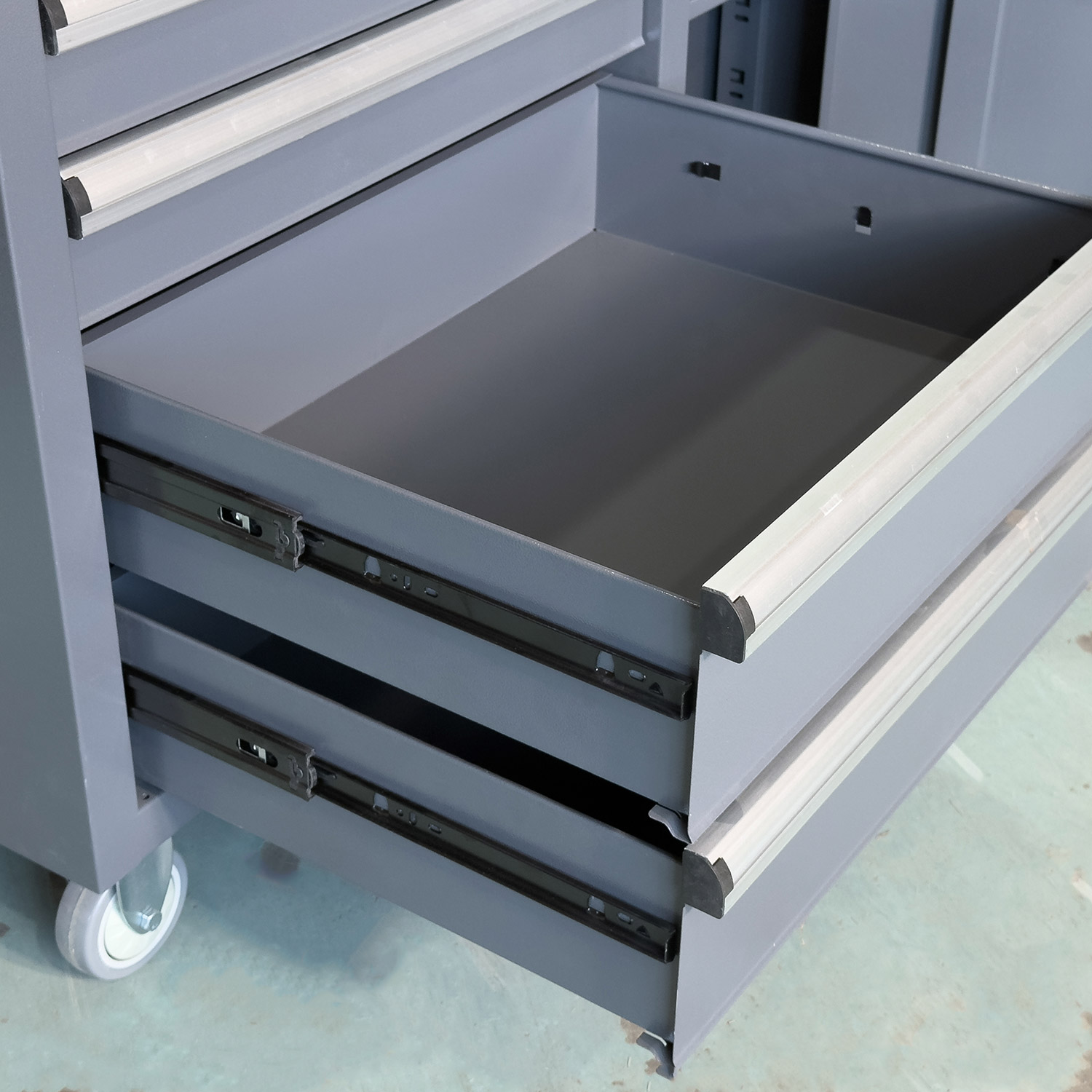 Шкаф для инстументов SP-003Фото 9868-13.jpg