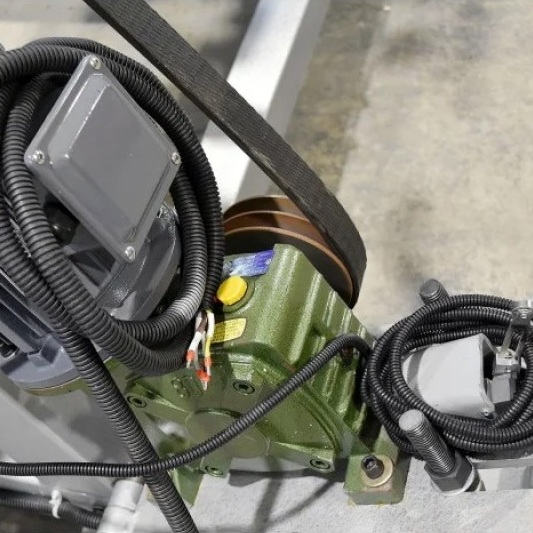 Разматыватель металла с электроприводом Stangroup Machinery MCD-15EФото 9956-04.jpg