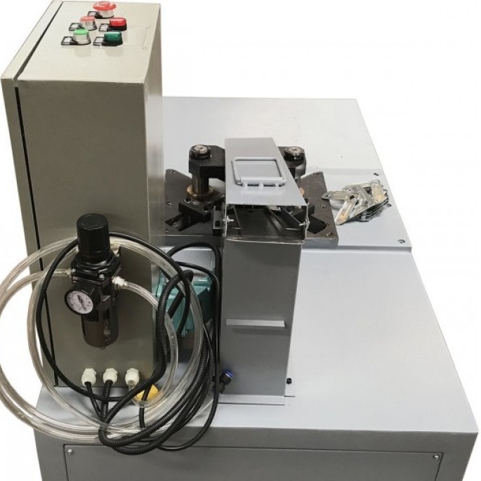  Станок для вставки уголков Stangroup Machinery Corner Fixing CF-200Фото 9971-05.jpg